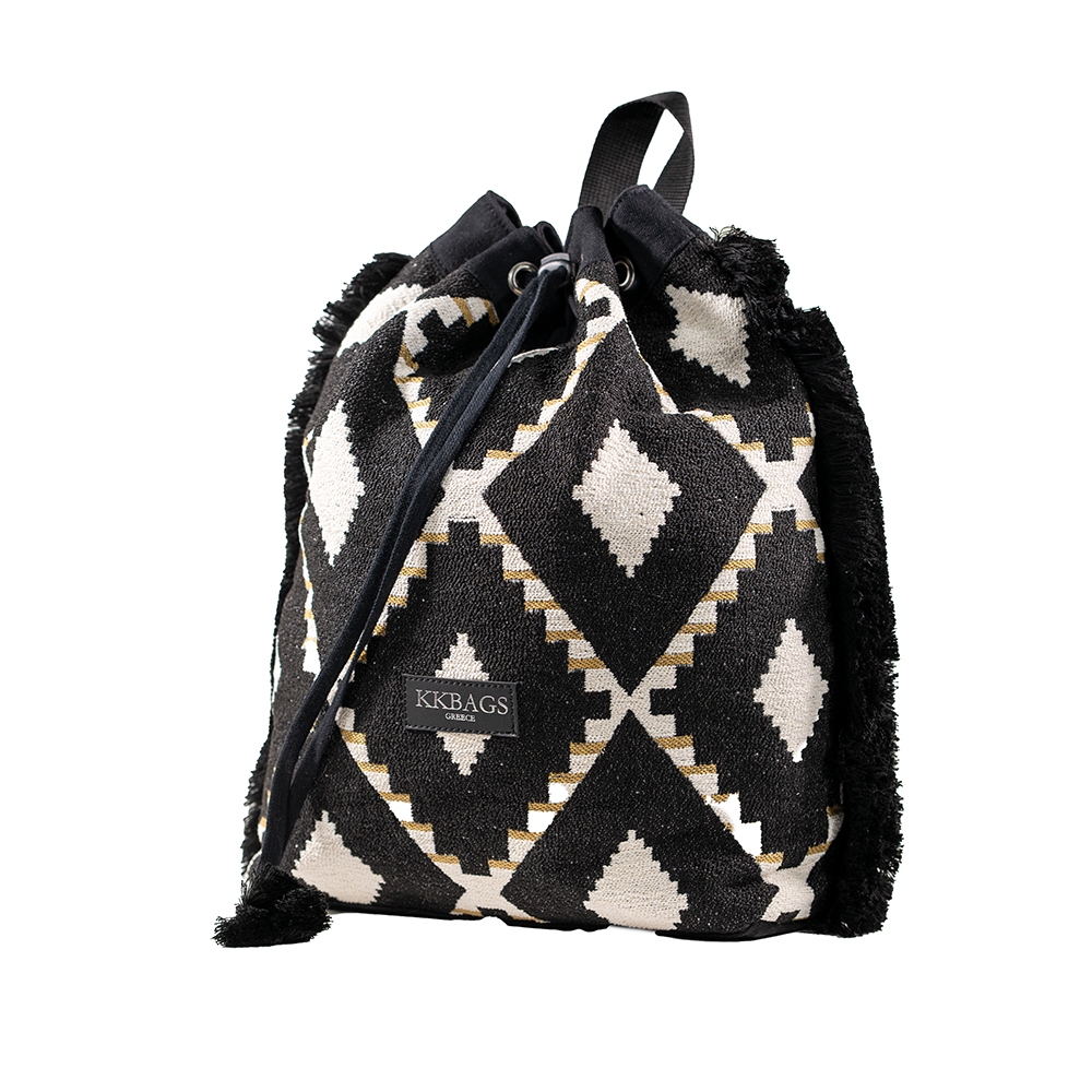 Maya black and white packpack Maya black and white packpack